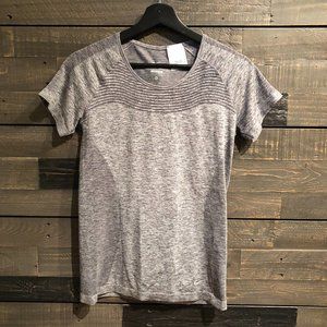 Nike Dry Fit athletic top. Size M.
